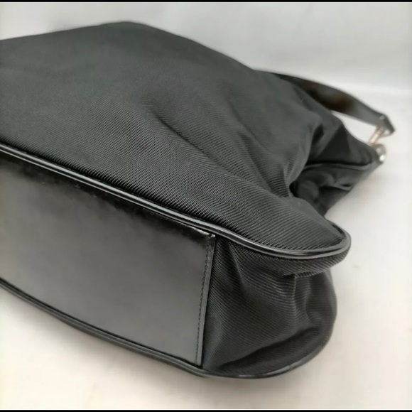 Gucci Black Nylon Bamboo Handle Hobo Shoulder bag - Picture 10 of 13